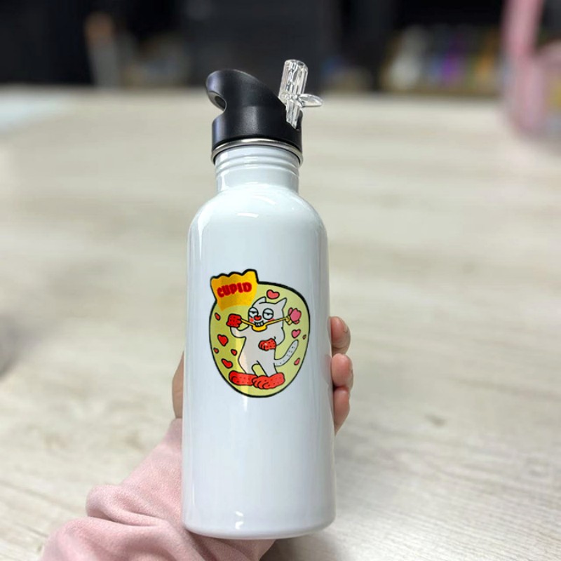 Спортивная бутылка для воды из нержавеющей стали с соломенной крышкой Спортивная бутылка для воды из нержавеющей стали с соломенной крышкой